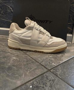 Обувь Vicinity (4 фото из 4)