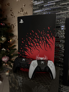 Playstation 5 (2 фото из 5)
