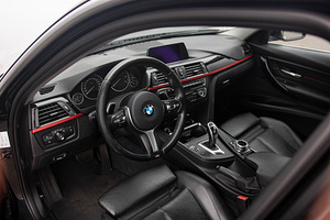 BMW 335 xDrive 3.0 R6 230kW (6 foto / 14)