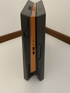 Asus GR8 II-T029Z (2 foto / 6)