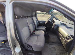 Hyundai H1 (10 foto / 11)