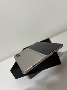 Samsung Z Fold 3 256gb (1 foto / 4)