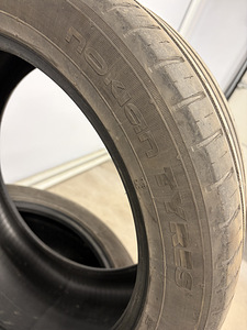 275/45 R20 Nokian TYRES (3 фото из 4)