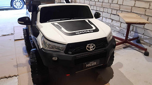 Laste elektriauto Toyota Hilux DK-HL850 (2 foto / 3)