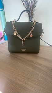 Сумка GUESS (3 фото из 3)