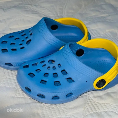 Шлёпанцы в стиле Crocs, в хорошем состоянии, размер 24, внутри 14,5 см