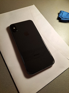iPhone X,64 Gb,Space Grey (2 фото из 4)