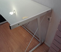 Компьютерный стол (стекло с металлическим каркасом)