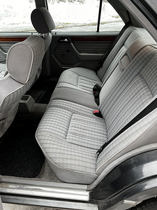 Mercedes benz W124 E230 (11 foto / 12)