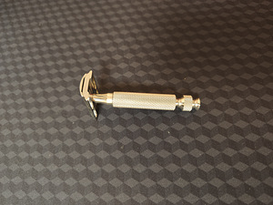 RAZOROCK .84-P GAME CHANGER UFO (1 foto / 5)