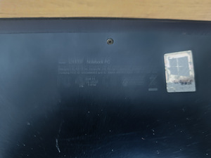 Asus ZenBook14" ux433f (4 foto / 9)