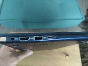 Asus ZenBook14" ux433f (5 foto / 9)