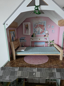 Кукольный домик (4 фото из 9)