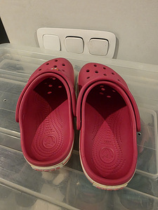 Crocs (3 фото из 4)