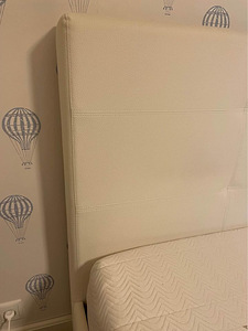 Кровать с матрасом Sleepwell (3 фото из 4)