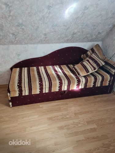 Диван-кровать (фото #1)