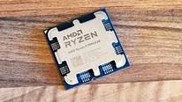 AMD Ryzen 9 7950X3D protsessor