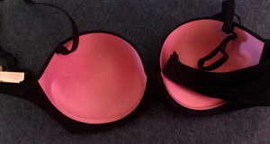 Victoria Secreti büst (3 foto / 4)