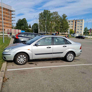 Ford focus 2002... (3 фото из 6)