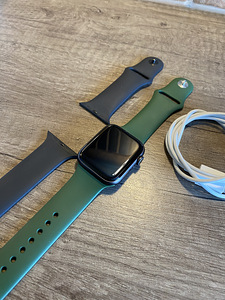 Apple Watch Series SE 44mm (gps) (1 foto / 4)