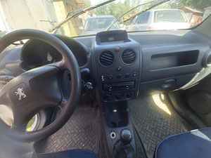 PEUGEOT PARTNER. Diisel (7 foto / 9)