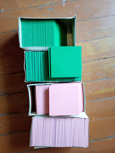 Ära anda plastmassist plaadid 10x10
