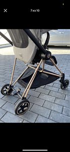 Коляска Cybex Mios V3 Pearl Grey с рамой Rose Gold (6 фото из 9)