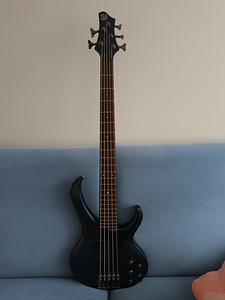 Ibanez BTB475 bass guitar