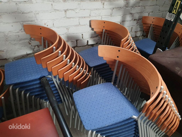 Konverentsitoolid, virnastatav tool, 100tk (foto #1)