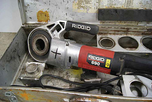 Keermelõikur Ridgid 690 (2 foto / 4)