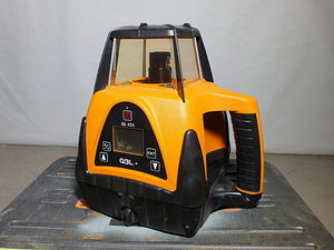 Ротационный лазер QBL Baulaser (3 фото из 4)