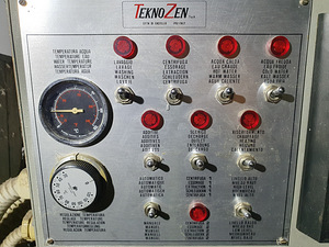 Tööstuslik pesumasin TeknoZen TLC 30 (10 foto / 10)