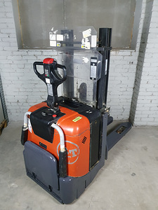 Tõstuk/virnastaja BT SPE125L (1 foto / 10)