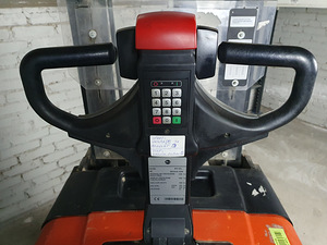 Tõstuk/virnastaja BT SPE125L (3 foto / 10)