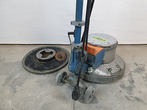 Põrandahooldusmasin Electrolux UB821 (6 foto / 9)