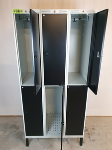 Metallist riidekapp AJ 6 ust (3 foto / 6)