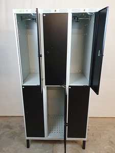 Metallist riidekapp AJ 6 ust (3 foto / 7)