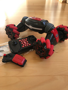 RC Mecanum mänguauto pulgiga ja käeviipega juhitav (1 foto / 1)