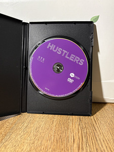 Cd «Striptiisitantsijad» (2 foto / 2)