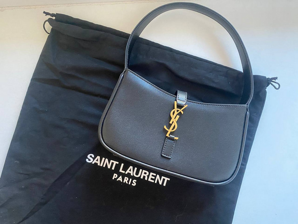 YSL Saint Laurent Le 5 a 7 Mini