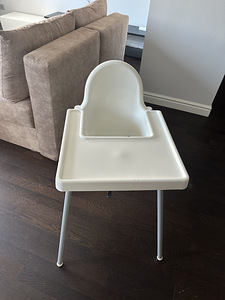 Детский стул IKEA (2 фото из 3)