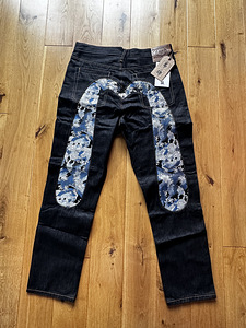 Evisu Jeans (1 foto / 3)