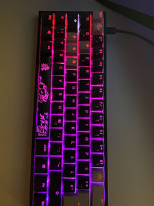 Kvaliteetne klaviatuur Ducky one 2 mini (7 foto / 10)
