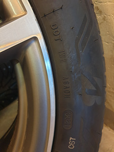 Новая резина Bridgestone alenza rft 245/50 R19 дюймов (2 фото из 4)