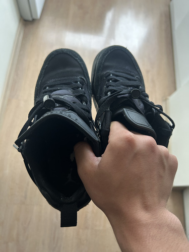 Jordan Spizike Low