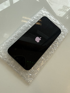 iPhone 13 mini 128GB 100% (2 foto / 4)