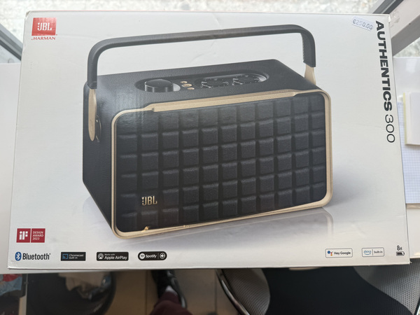 JBL Authentics 300 UUS