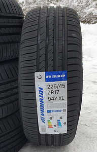 225/45/R17 Winrun R330 94Y XL Uued suverehvid (1 foto / 1)