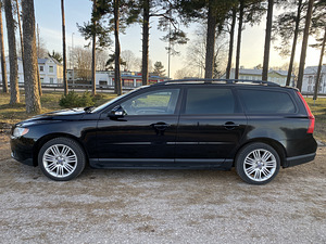 Müüa Volvo V70 2010a (5 foto / 8)