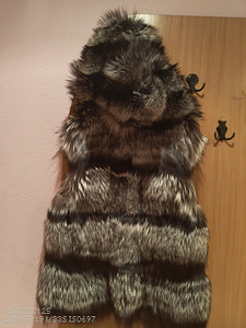 Naiste vest. Naturaalne karusnahk. Suurus S-M. (2 foto / 3)